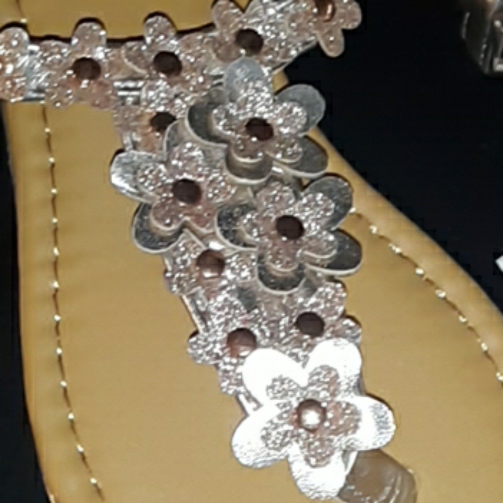 RAMPAGE Sandals - Picture 2 of 4